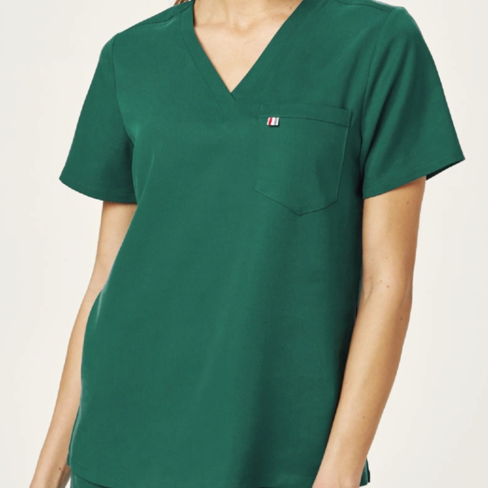 Mediclo Scrub Top - Picture 3 of 3